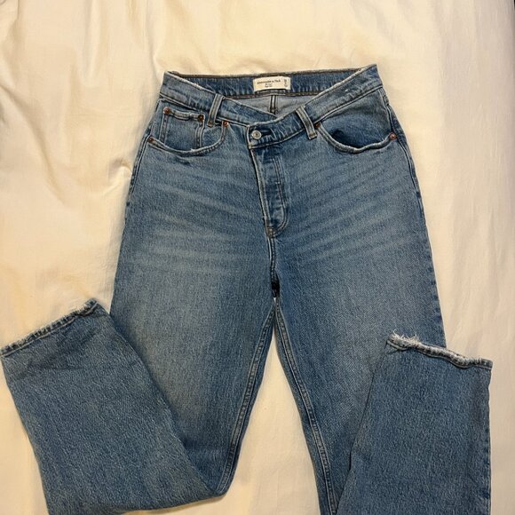 Abercrombie & Fitch Jeans - Picture 2 of 4